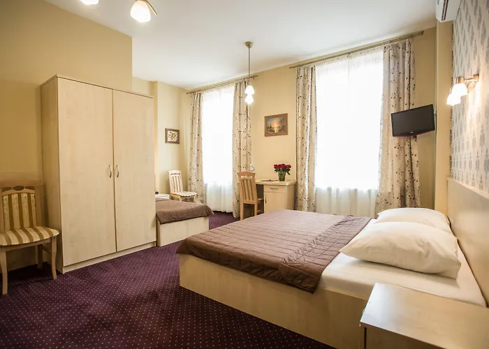 ماكسيميليان