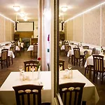Maksymilian Hotel
