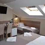 Maksymilian Hotel