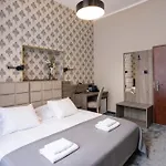 Otel Maksymilian 3*