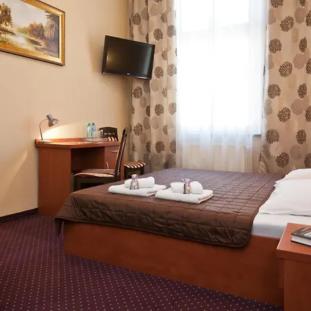 Hotel Maksymilian 3*