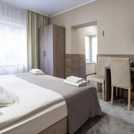 Hotell Maksymilian 3*