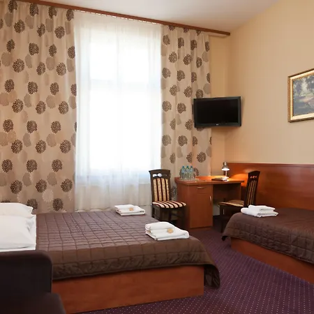 Hotell Maksymilian 3*