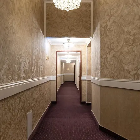 Maksymilian Hotell