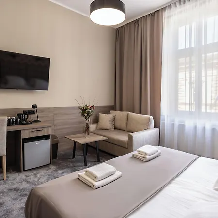 Maksymilian Hotell 3*