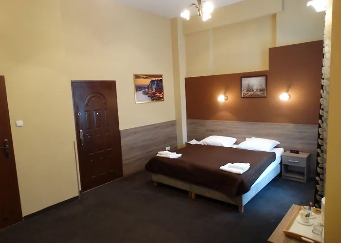 Maksymilian מלון